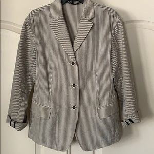 Lafayette 148 Unlined Seersucker Jacket